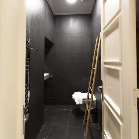 Flh Madragoa Flat With Art And Terrace *