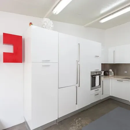 Flh Madragoa Flat With Art And Terrace شقة Lisboa