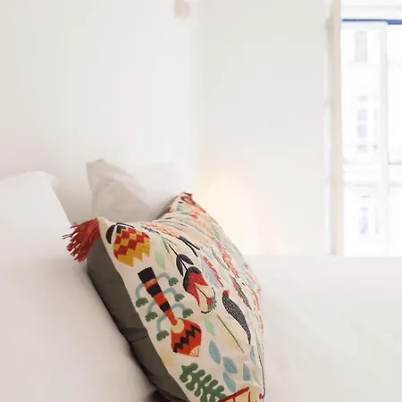 Flh Madragoa Flat With Art And Terrace شقة Lisboa